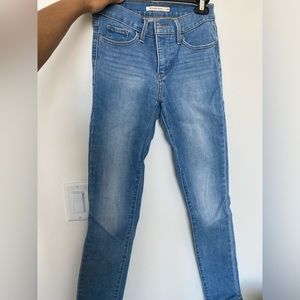 LEVI 311 shaping skinny